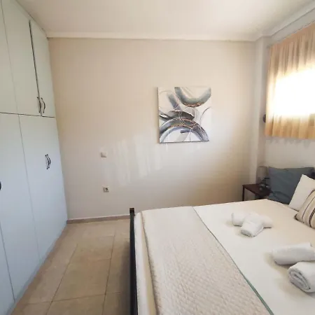 Дом отдыха Traditional Estate Heated Pool & Garden, 5 Bedrooms Metokhion Patriotikon