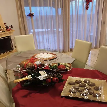 Дом отдыха Traditional Estate Heated Pool & Garden, 5 Bedrooms Metokhion Patriotikon