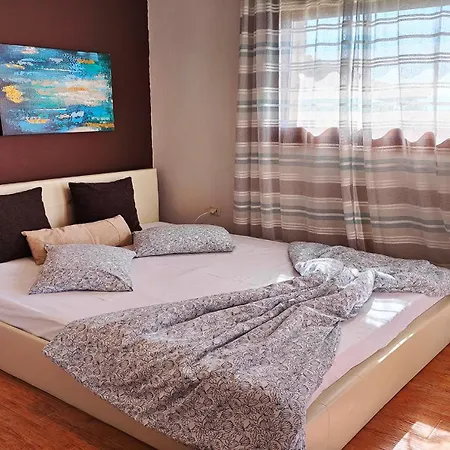 Traditional Estate Heated Pool & Garden, 5 Bedrooms * Metokhion Patriotikon