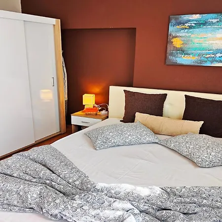 Traditional Estate Heated Pool & Garden, 5 Bedrooms Metokhion Patriotikon