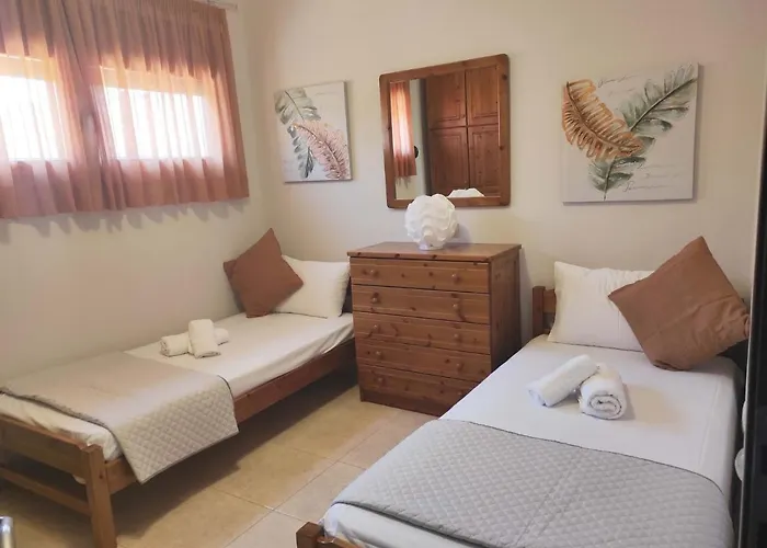 Casa de Férias Traditional Estate Heated Pool & Garden, 5 Bedrooms *