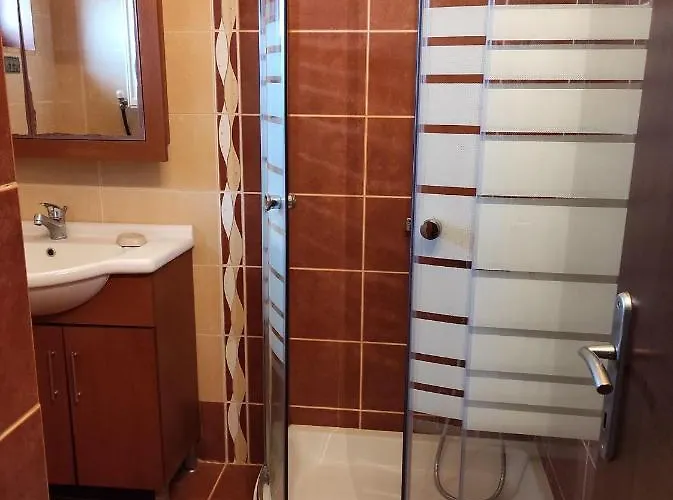 Traditional Estate Heated Pool & Garden, 5 Bedrooms * Metokhion Patriotikon
