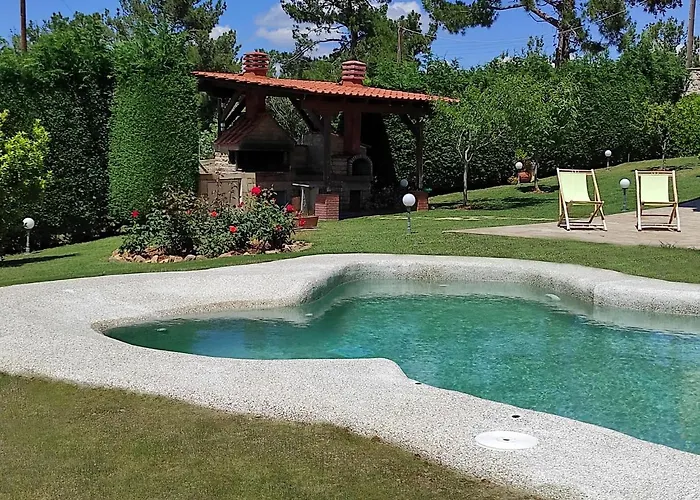 Traditional Estate Heated Pool & Garden, 5 Bedrooms Casa de Férias