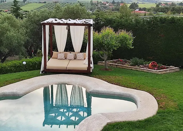 Traditional Estate Heated Pool & Garden, 5 Bedrooms Casa de Férias